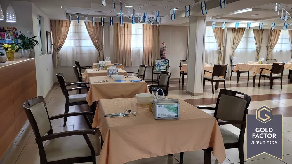 בית אבות בגבעתיים בסטנדרט Lux care